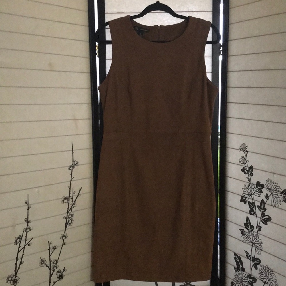 Min dress suaid material 86%polyester 14%spandex